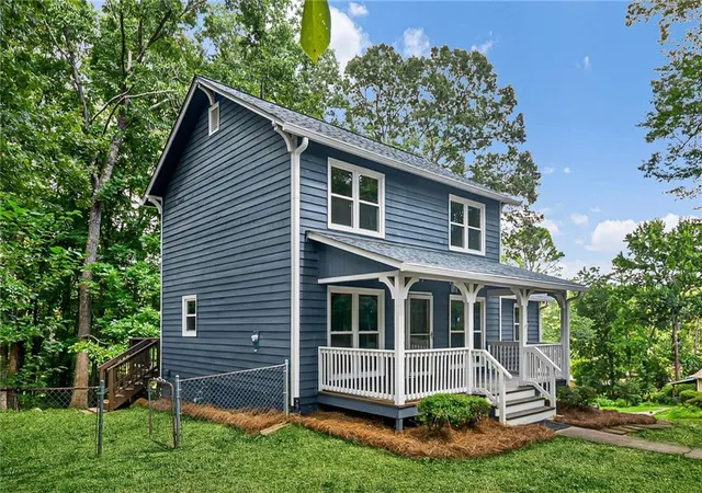 Photo 3 of Single family home for sale at 250 Lancaster Cir, Marietta, GA 30066 | MLS# 7817787 | Listing updated on 2026-10-16