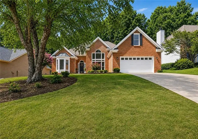 Photo 2 of Sale Pending at 3171 Amesbury Wy Nw, Duluth, GA 30096 | MLS# 7822860 | Listing updated on 2026-09-05