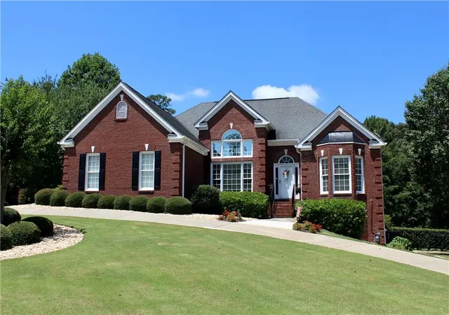Photo 2 of Sale Pending at 628 Wellington Dr, Winder, GA 30680 | MLS# 7806222 | Listing updated on 2026-08-29