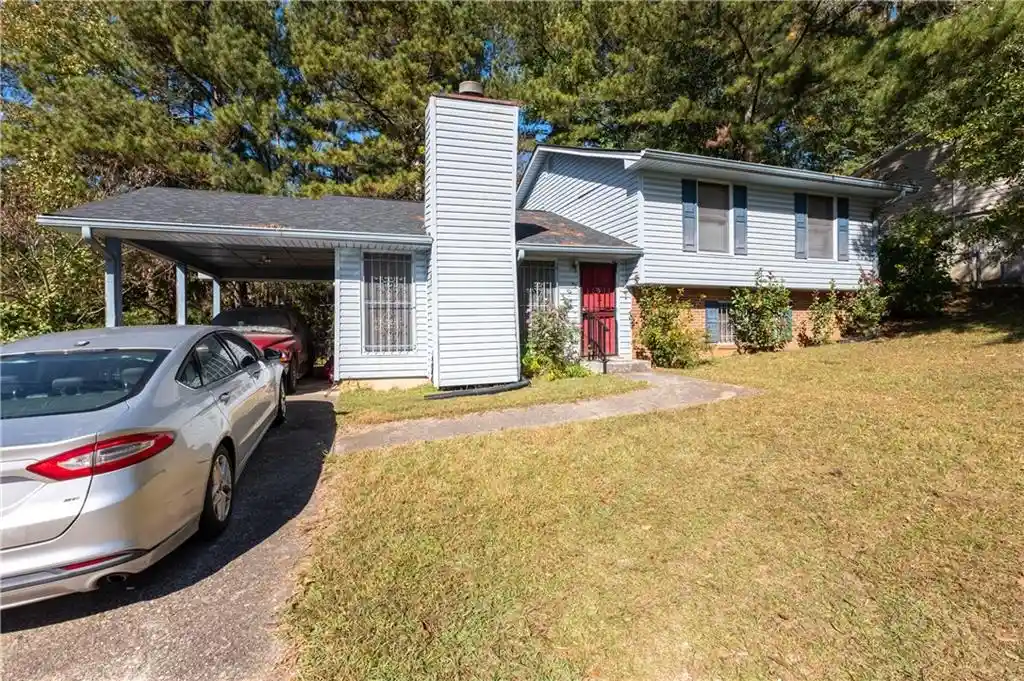 Single family home for sale at 303 Tarragon Way SW, Atlanta, GA 30331 | MLS# 7861798