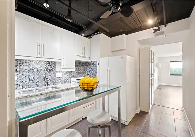 4th image of 1501 Clairmont Rd #1114, Decatur, GA 30033 | MLS# 7793209