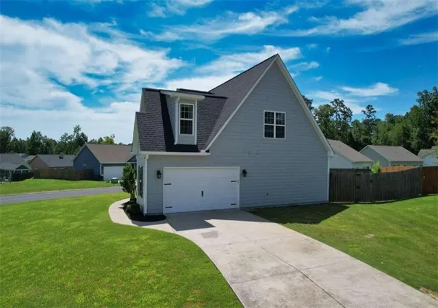 Photo 3 of Sale Pending at 12 Pippin Pl, Rome, GA 30165 | MLS# 7795191 | Listing updated on 2026-09-15
