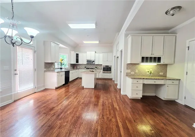 Photo 3 of Single family home for sale at 3792 Suwanee Ml Dr, Buford, GA 30518 | MLS# 7813480 | Listing updated on 2026-08-20