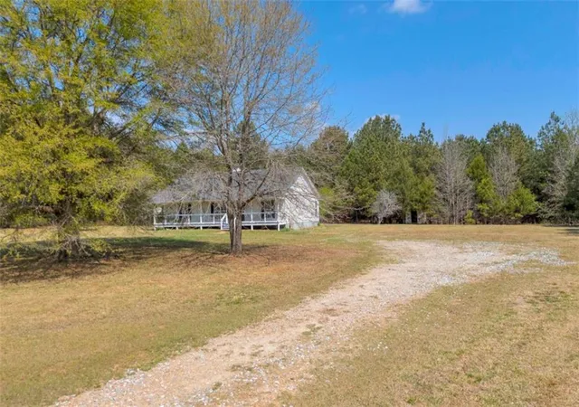 Homes for sale in Crawford, GA | 253 Old Sanders Farm Rd, Crawford, GA 30630 | MLS# 7757506