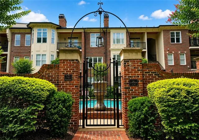 3rd image of 825 Highland Ln Ne #1208, Atlanta, GA 30306 | MLS# 7792661
