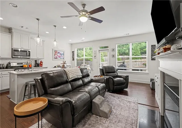 4th image of 19 Steelwood Dr #Middle, Winder, GA 30680 | MLS# 7811235