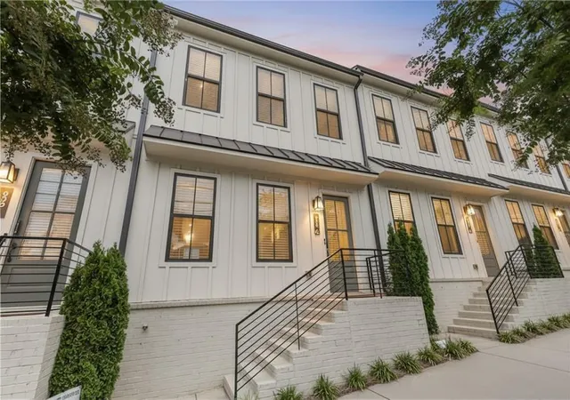 Photo 1 of Townhouse for sale at 988 Viney Way Nw, Atlanta, GA 30318 | MLS# 7775258 | Listing updated on 2026-09-08
