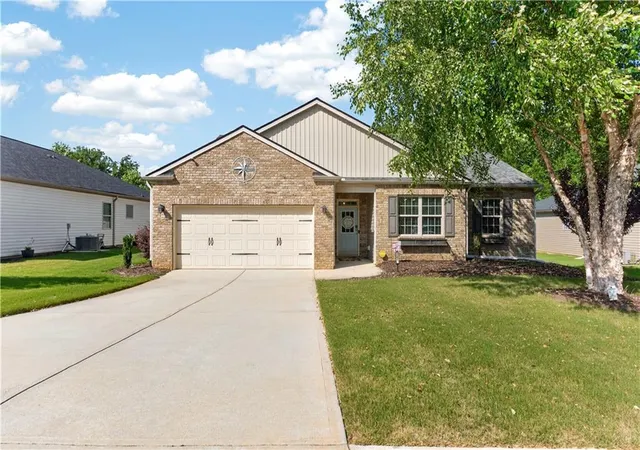 1st image of 3291 Heatherwood Dr, Gainesville, GA 30507 | MLS# 7802194