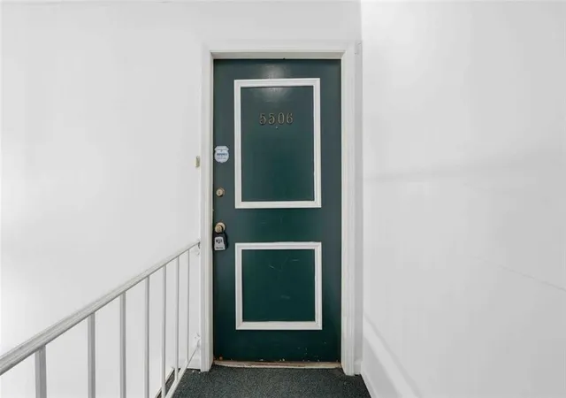 2nd image of 5506 Kingsport Dr, Sandy Springs, GA 30342 | MLS# 7753433