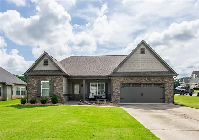 Photo 1 of Sale Pending at 21 Gilreath Trl Nw, Cartersville, GA 30121 | MLS# 7804912 | Listing updated on 2026-09-04