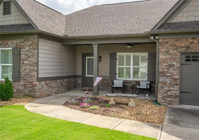 Photo 3 of Sale Pending at 21 Gilreath Trl Nw, Cartersville, GA 30121 | MLS# 7804912 | Listing updated on 2026-09-04