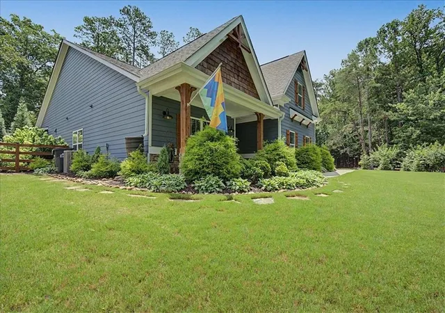 Photo 3 of Sale Pending at 102 Bear Dr, Waleska, GA 30183 | MLS# 7803918 | Listing updated on 2026-09-18