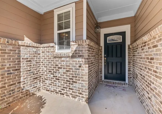 Photo 2 of Sale Pending at 4036 Carlinswood Way, Stone Mountain, GA 30083 | MLS# 7810495 | Listing updated on 2026-09-08
