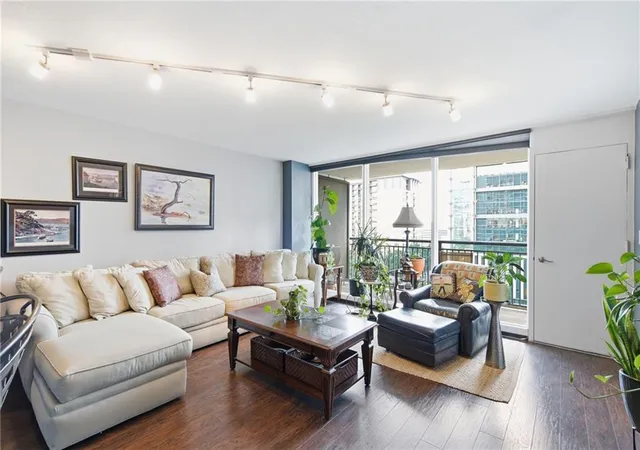 3rd image of 620 Peachtree St Ne #1009, Atlanta, GA 30308 | MLS# 7802266