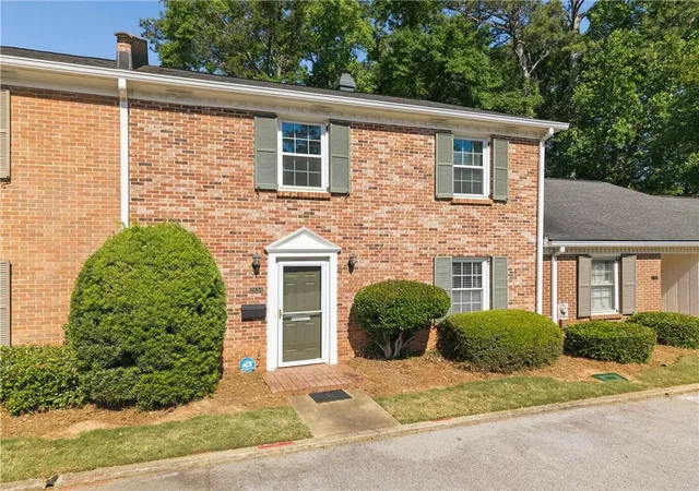 Homes for sale in Atlanta, GA | 1634 Executive Park Ln Ne, Atlanta, GA 30329 | MLS# 7768600