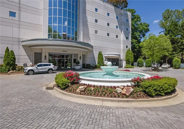4th image of 2828 Peachtree Rd Nw #1901, Atlanta, GA 30305 | MLS# 7750178