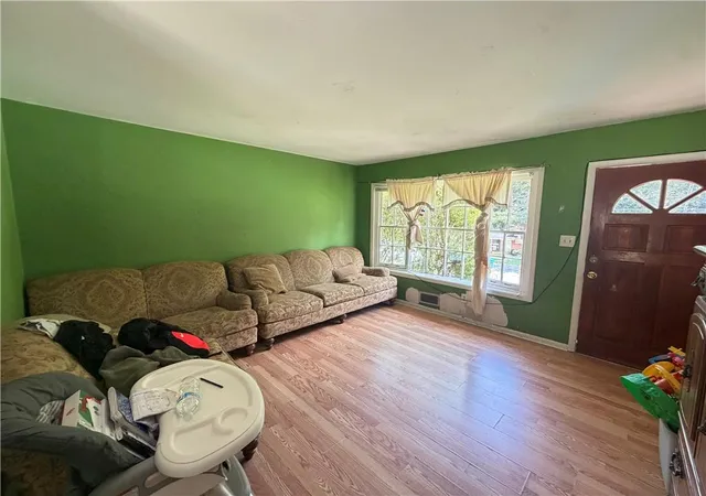 Photo 2 of Single family home for sale at 3164 Moss Oak Dr, Atlanta, GA 30340 | MLS# 7810992 | Listing updated on 2026-07-27