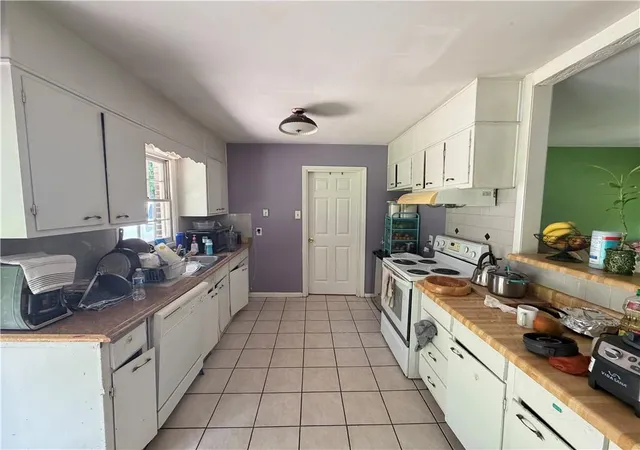 Photo 4 of Single family home for sale at 3164 Moss Oak Dr, Atlanta, GA 30340 | MLS# 7810992 | Listing updated on 2026-07-27