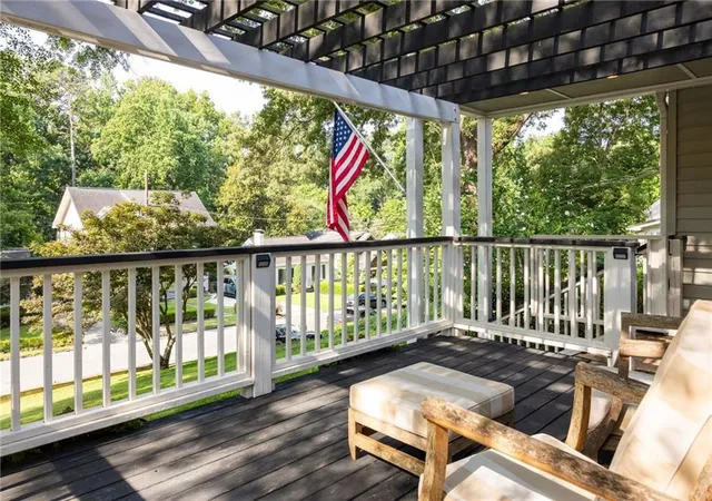 3rd image of 296 Eureka Dr Ne, Atlanta, GA 30305 | MLS# 7813576
