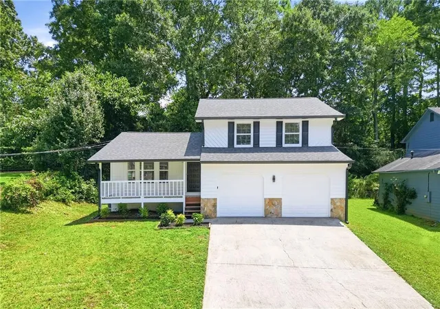1st image of 5641 Clifton Pl, Stone Mountain, GA 30087 | MLS# 7814521