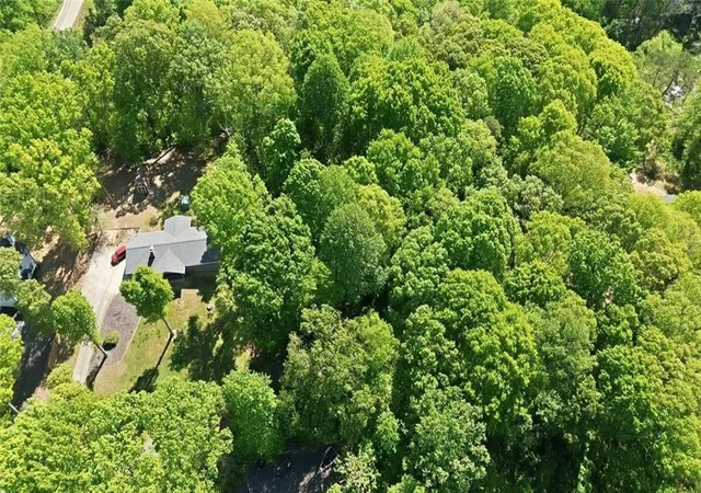 Photo 3 of Sale Pending at 3691 Ledan Rd, Gainesville, GA 30506 | MLS# 7766725 | Listing updated on 2026-10-07