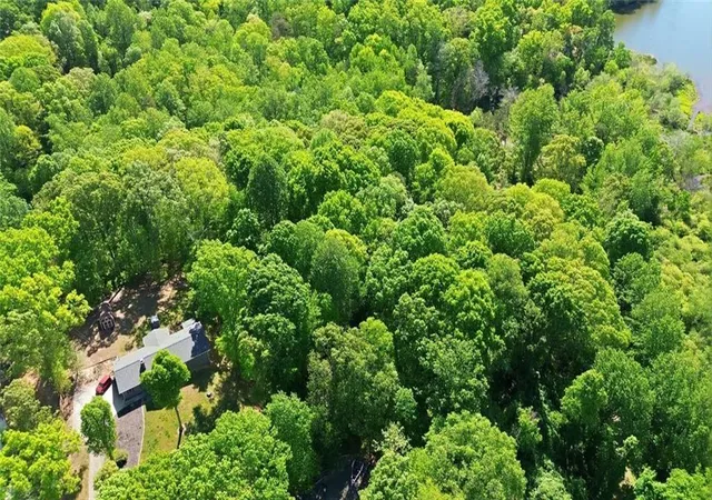 Photo 3 of Sale Pending at 3691 Ledan Rd, Gainesville, GA 30506 | MLS# 7766725 | Listing updated on 2026-10-07
