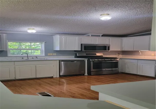 Photo 3 of Sale Pending at 174 Luther Cir, Villa Rica, GA 30180 | MLS# 7792874 | Listing updated on 2026-10-27