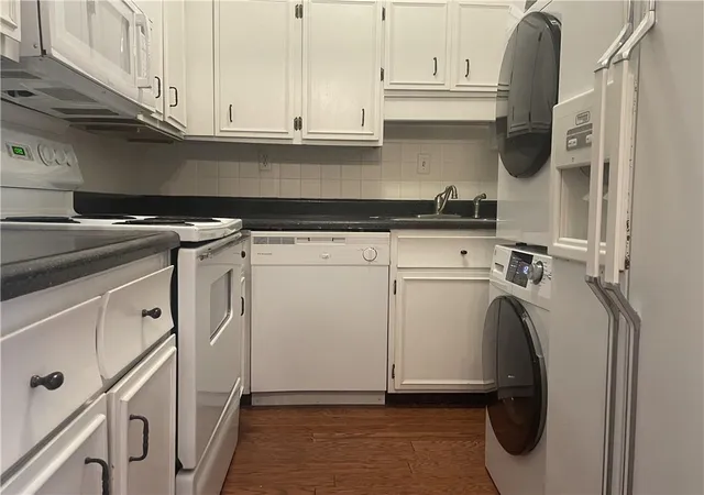 Photo 2 of Condo for sale at 3060 Pharr Ct N Nw #123, Atlanta, GA 30305 | MLS# 7671913 | Listing updated on 2026-09-06