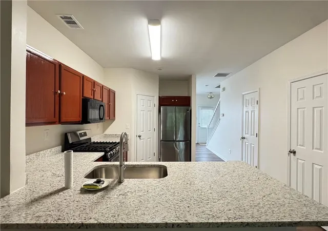 3rd image of 1599 Cove Creek Cir, Norcross, GA 30093 | MLS# 7758074