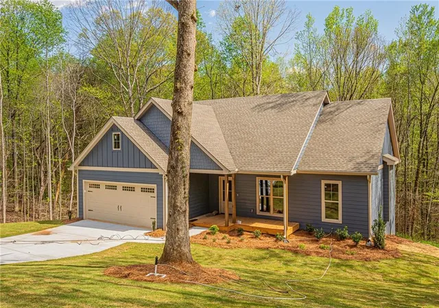 Homes for sale in Murrayville, GA | 135 Rocky Branch Dr, Murrayville, GA 30564 | MLS# 7749783