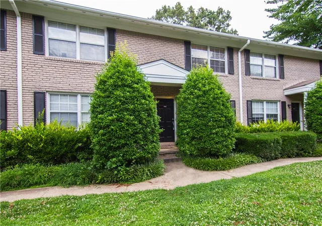 Condominium at 2232 Dunseath Ave Nw #405, Atlanta, GA 30318 | MLS# 6023543 | | Sold on 2018-07-10