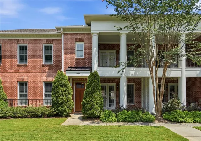 1st image of 1883 Manor Est, Atlanta, GA 30341 | MLS# 7819454