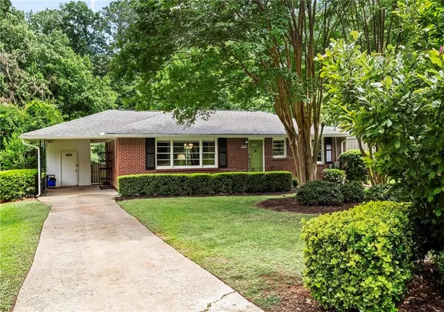 44th image of 2477 Hunting Valley Dr, Decatur, GA 30033 | MLS# 7774082