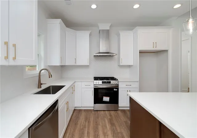 Photo 3 of Sale Pending at 187 Belletta Dr, Canton, GA 30114 | MLS# 7785195 | Listing updated on 2026-09-19