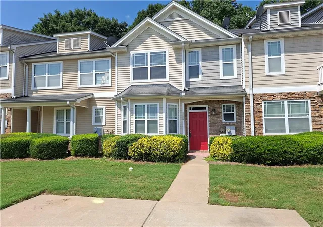 Photo 1 of Sale Pending at 6283 Ellenwood Dr, Rex, GA 30273 | MLS# 7822262 | Listing updated on 2026-09-15