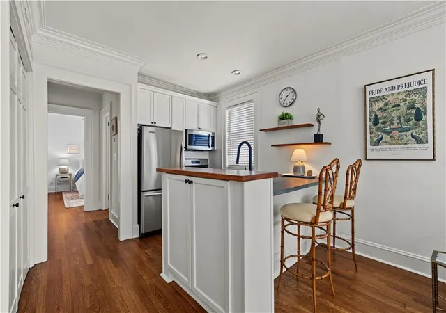 Photo 2 of Sale Pending at 824 Greenwood #1 Ave Ne #1, Atlanta, GA 30306 | MLS# 7825008 | Listing updated on 2026-09-03