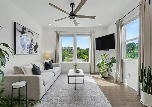 3rd image of 1569 Layton Ln Nw, Atlanta, GA 30318 | MLS# 7763589