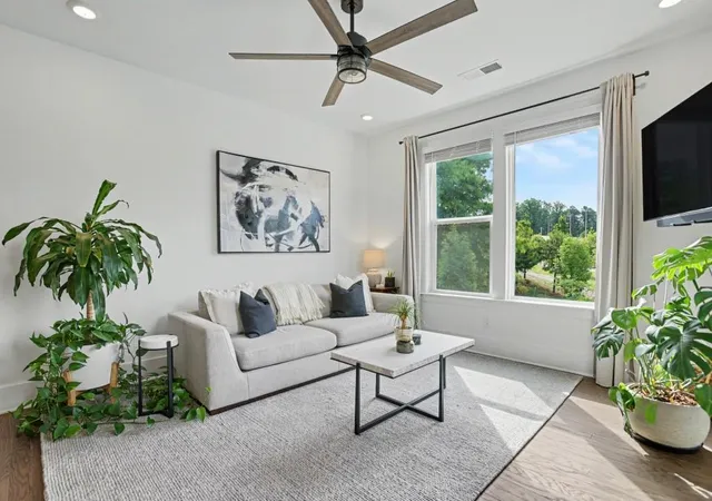 4th image of 1569 Layton Ln Nw, Atlanta, GA 30318 | MLS# 7763589