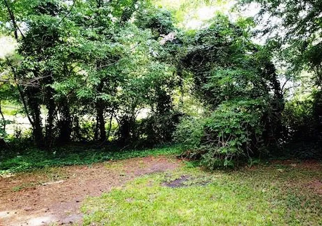 Photo 4 of Single family home for sale at 5017 Oakdale Rd SE, Smyrna, GA 30080 | MLS# 7810285 | Listing updated on 2026-09-23