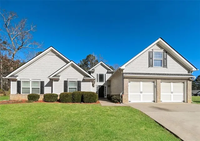 Photo 1 of Single family home for sale at 703 Sycamore Dr, Villa Rica, GA 30180 | MLS# 7857446 | Listing updated on 2026-10-22