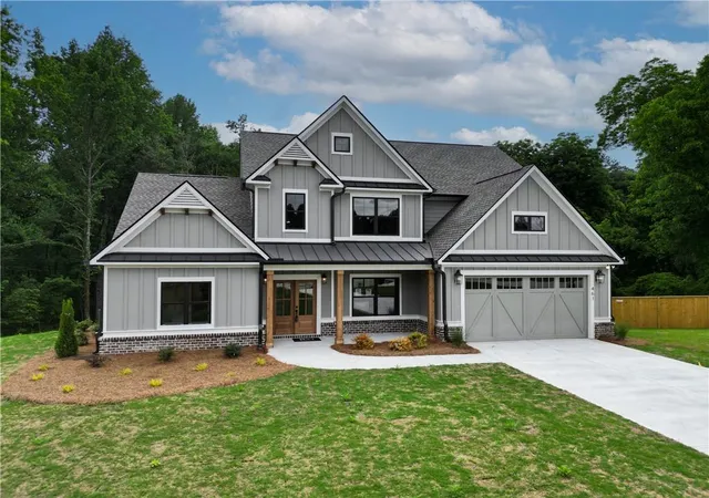 Photo 2 of Single family home for sale at 461 Spring Crk Dr, Monroe, GA 30655 | MLS# 7699763 | Listing updated on 2026-09-26
