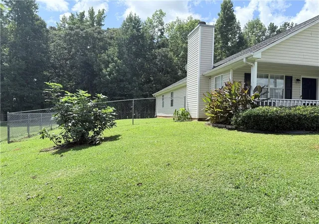 Photo 3 of Sale Pending at 120 Pleasant Hills Dr, Covington, GA 30016 | MLS# 7818418 | Listing updated on 2026-10-07
