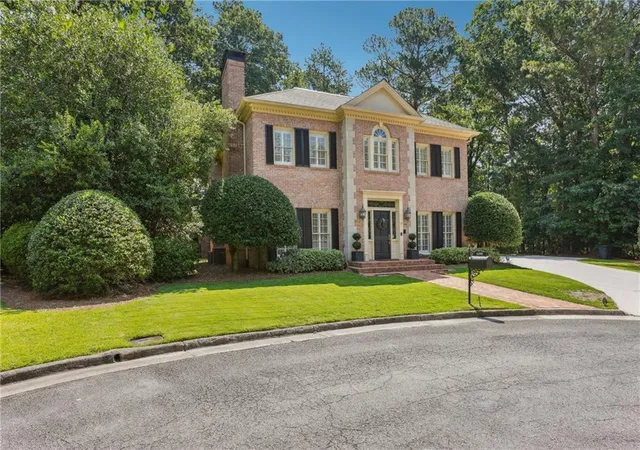 2nd image of 4405 Paces Battle Nw, Atlanta, GA 30327 | MLS# 7765680