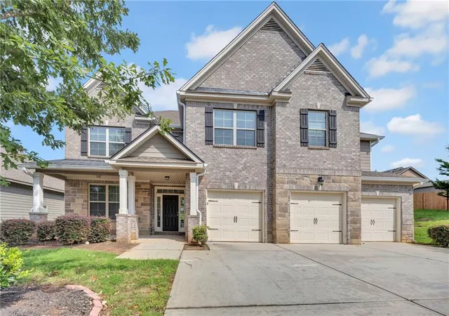 2nd image of 910 Southfork Dr, Loganville, GA 30052 | MLS# 7819774