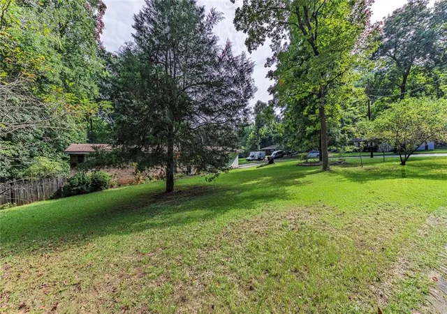 Photo 3 of Sale Pending at 5000 Paris Ave, Powder Springs, GA 30127 | MLS# 7819140 | Listing updated on 2026-10-05