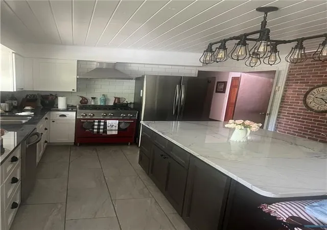 Photo 3 of Single family home for sale at 506 5th Avenue, Brunswick, GA 31520 | MLS# 7820880 | Listing updated on 2026-09-10