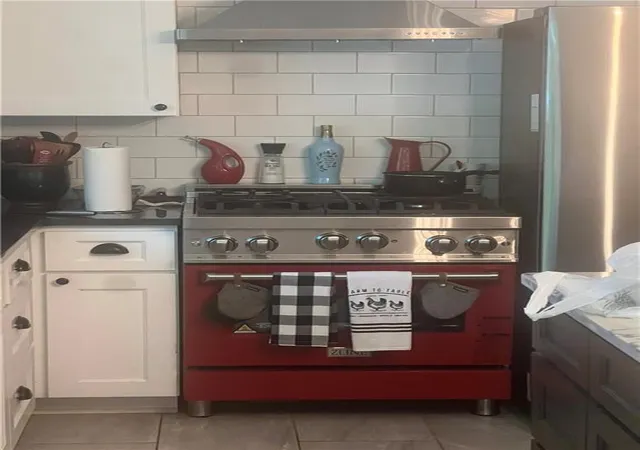 Photo 4 of Single family home for sale at 506 5th Avenue, Brunswick, GA 31520 | MLS# 7820880 | Listing updated on 2026-09-10