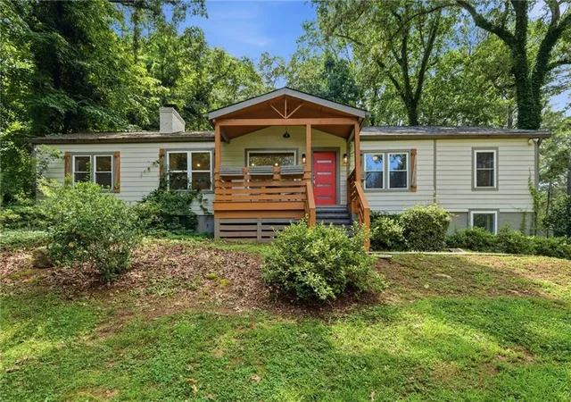 1st image of 2710 Hedgewood Dr Nw, Atlanta, GA 30311 | MLS# 7787391