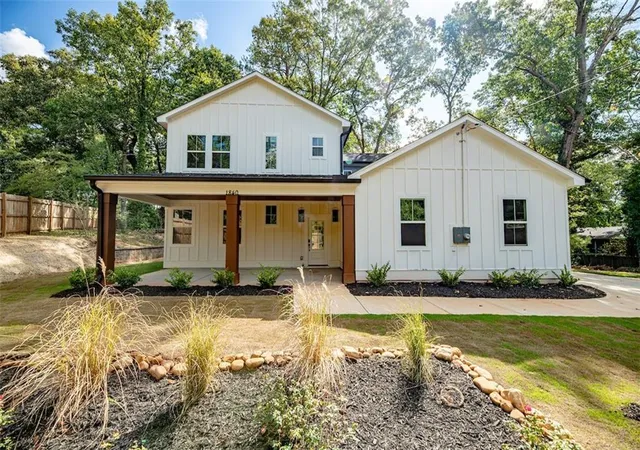 Photo 1 of Single family home for sale at 1840 Wells Dr Sw, Atlanta, GA 30311 | MLS# 7829933 | Listing updated on 2026-09-06