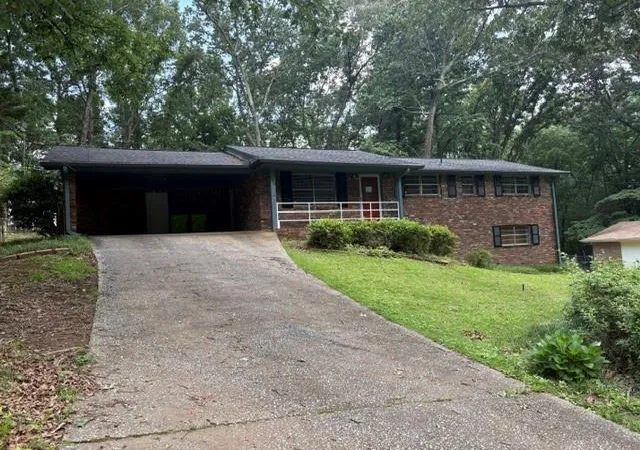 Homes for sale in Douglasville, GA | 5835 S Bear Dr, Douglasville, GA 30135 | MLS# 7796627